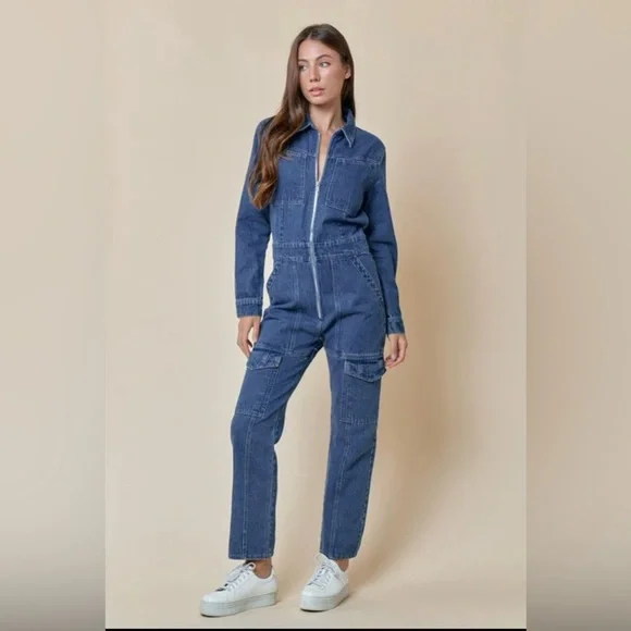 Washed front zipper collared jumpsuit. - Picture 5 of 7